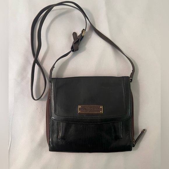 Tignanello black‎ leather crossbody - Picture 1 of 10